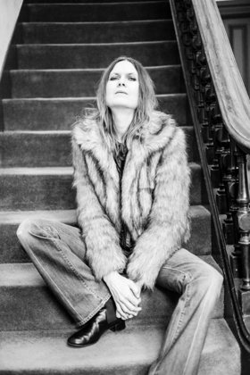 Juliana Hatfield Mini-Doc UNDISCOVERED PLANET Premieres on Stereogum Today Image
