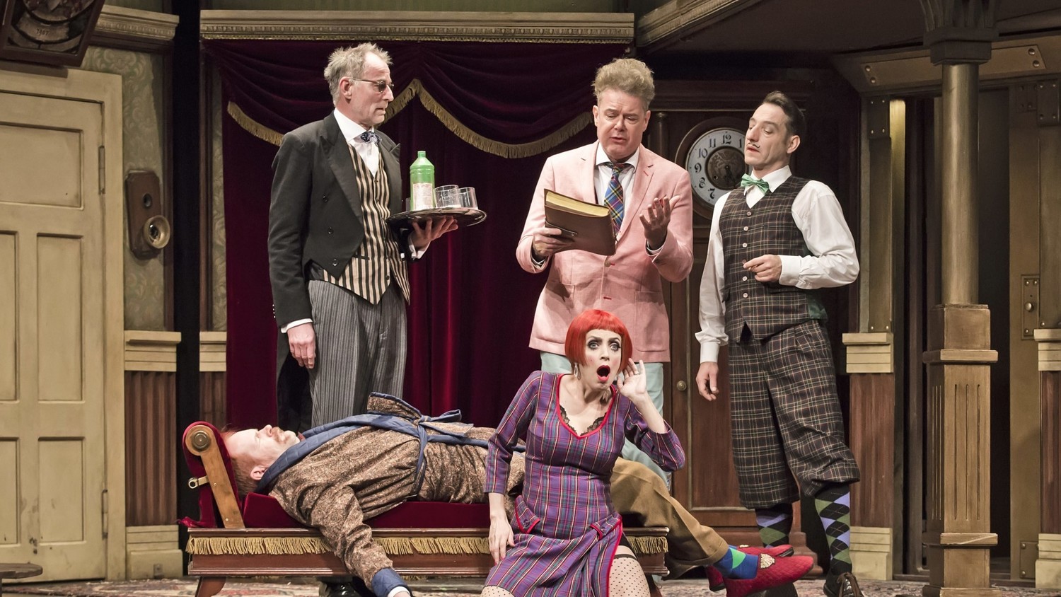 Review: THE PLAY THAT GOES WRONG at Renaissance Theater Berlin - Great Cast. Great Farce. Great Fun! Image