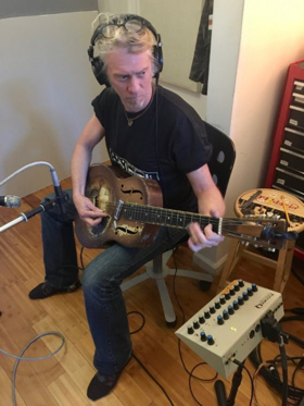 Jimbo Mathus Releases Video For Solo Blues Guitar Interpretation of Lucinda Williams CAN'T LET GO Image