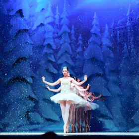 Von Heidecke's Chicago Festival Ballet Teams up with New Philharmonic for a Classic Staging of THE NUTCRACKER  Image