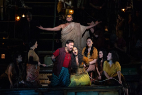 Review: Nothing Fishy about Replacement Baritone Elliott in PECHEURS at the Met Image
