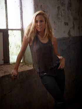 Multi-Grammy Award-Winning Artist Sheryl Crow On Public Television's FRONT AND CENTER Series Beginning Today  Image