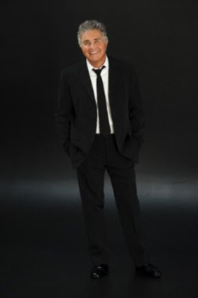 Steve Tyrell Adds Performance to Cafe Carlyle Residency Image