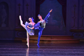 Beckanne Sisk And Chase O'Connell Join Festival Ballet Theatre For SLEEPING BEAUTY Image