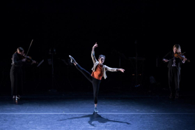 Review: DAMIAN WOETZEL'S DEMO: NOW Defies Expectation 