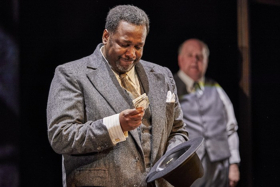 Review: DEATH OF A SALESMAN, Young Vic Image