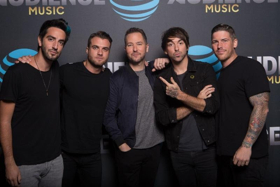 Watch ALL TIME LOW Perform 'Last Young Renegade' on Alternative Press, AT&T AUDIENCE Network Premieres Today Image