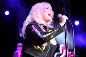 The Roots, Elle King, Dustin Lynch And More Perform At Six Degrees To Tennessee Roots Jam Image