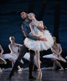 Review: A Darker SWAN LAKE Glides Onto Houston's Jones Hall Stage Image