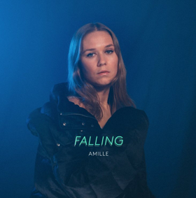 Swedish Pop Artist Amille Releases Debut 'Falling' 