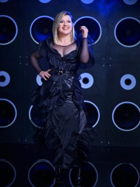 Kelly Clarkson to Host the 2019 BILLBOARD MUSIC AWARDS 