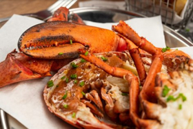 STEAK 'N LOBSTER Offers Mom Two-For-One Whole Main Lobsters  Image