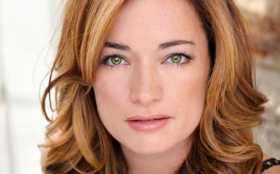 Laura Michelle Kelly Eyes MARY POPPINS Return Image