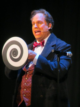 Andrew Pinard Brings Magic, Science, and History to Portsmouth Image