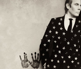 Peter Murphy Pays Tribute to David Bowie With Special Show, Currently on U.S. Tour Image