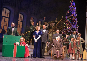 Review:  ANNIE at Paper Mill Playhouse has Exquisite Holiday Charm and So Much More 