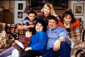 Estelle Parsons and Sandra Bernhard Set For ROSEANNE Return Image