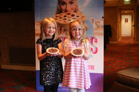 BWW Video: San Antonio, Texas Announces Lulu for WAITRESS Image