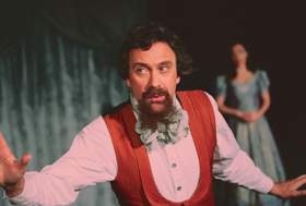 Independent Shakespeare Co. Presents A CHRISTMAS CAROL WITH CHARLES DICKENS Image