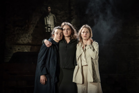 Review: THREE SISTERS, Almeida Theatre Image
