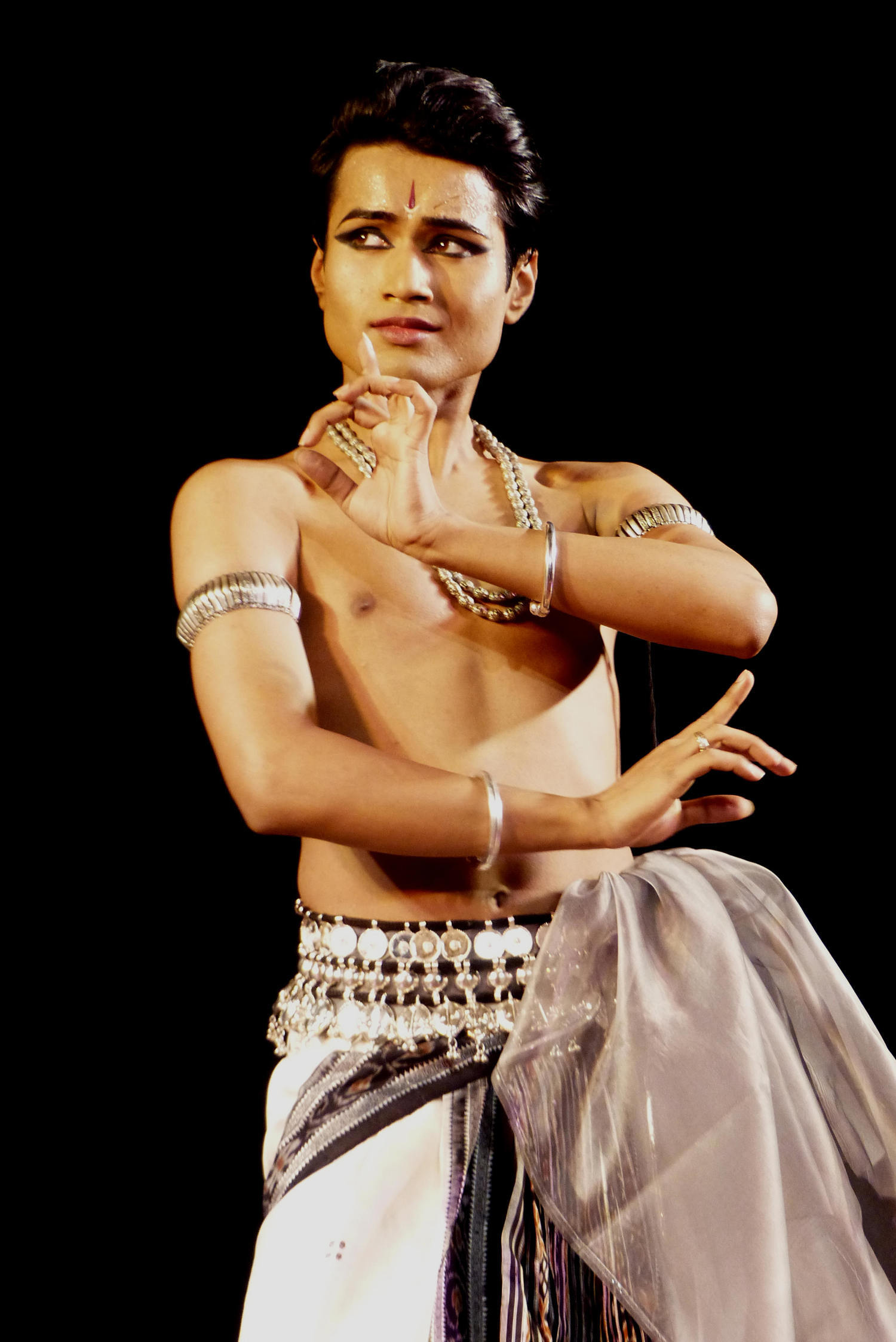 Interview: ODISSI DANCER Madhur Gupta On Aarambh 