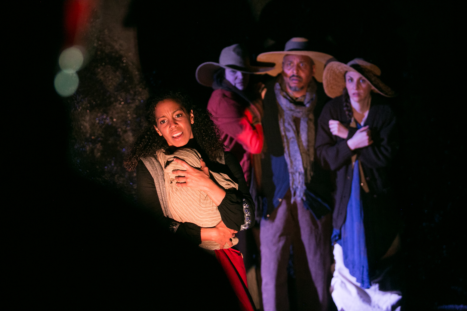 Review: Constellation Theatre's THE CAUCASIAN CHALK CIRCLE Avoids Becoming a Roundabout Affair 