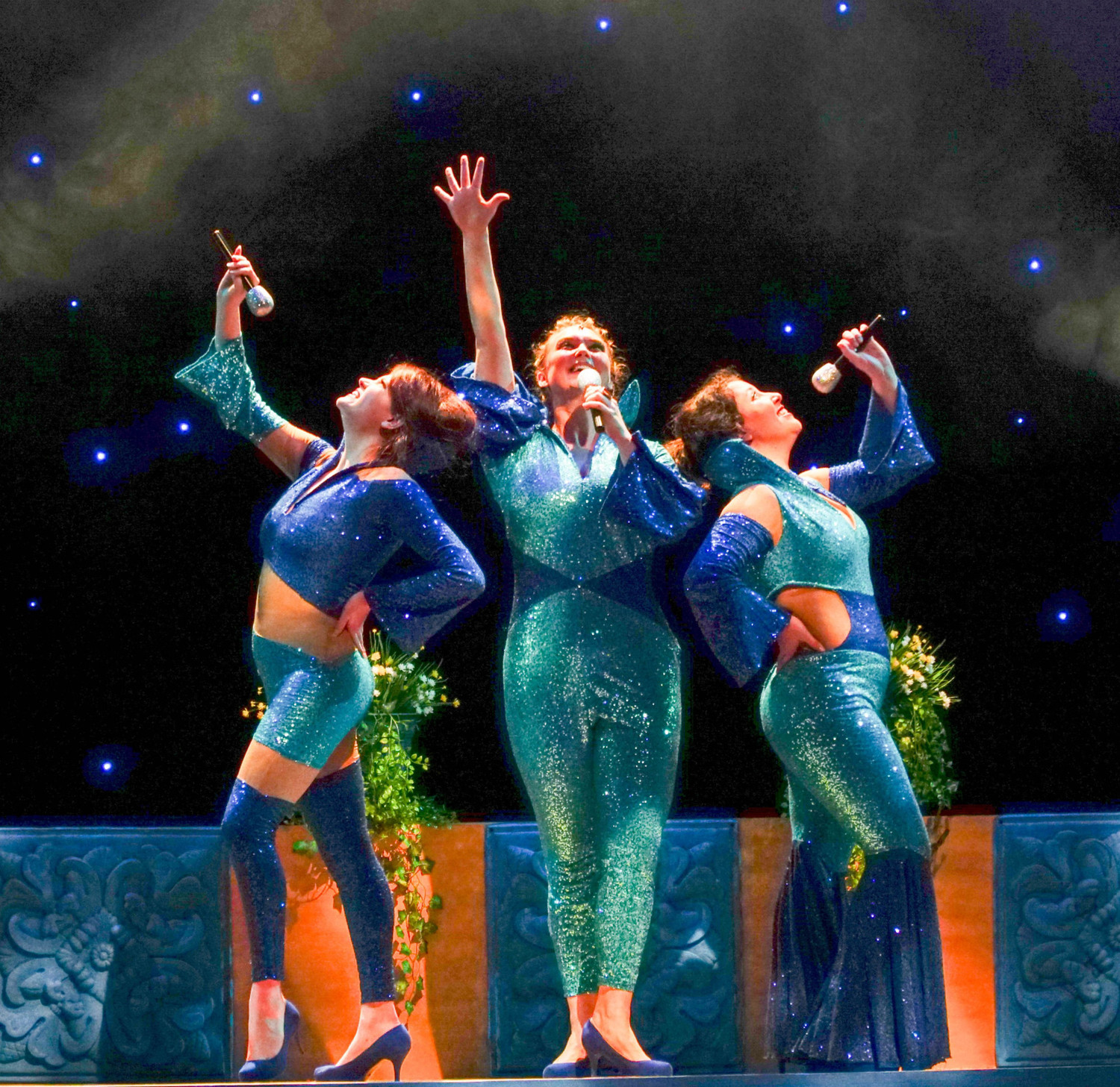 Review: MAMMA MIA at The Palace Theater Image