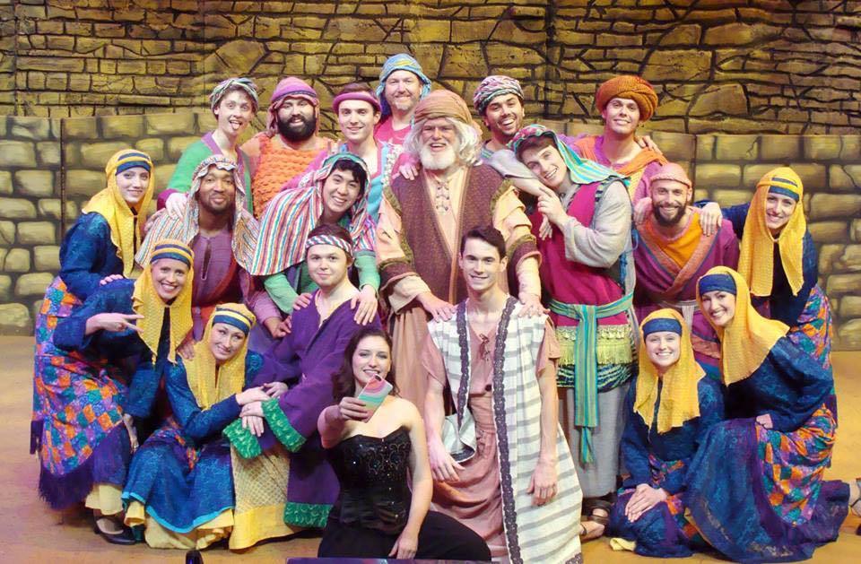 Review: JOSEPH AND THE AMAZING TECHNICOLOR DREAMCOAT Entertains at La Comedia Dinner Theatre Image