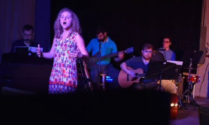 Review: SEASIDE CABARET at Art 4 Image