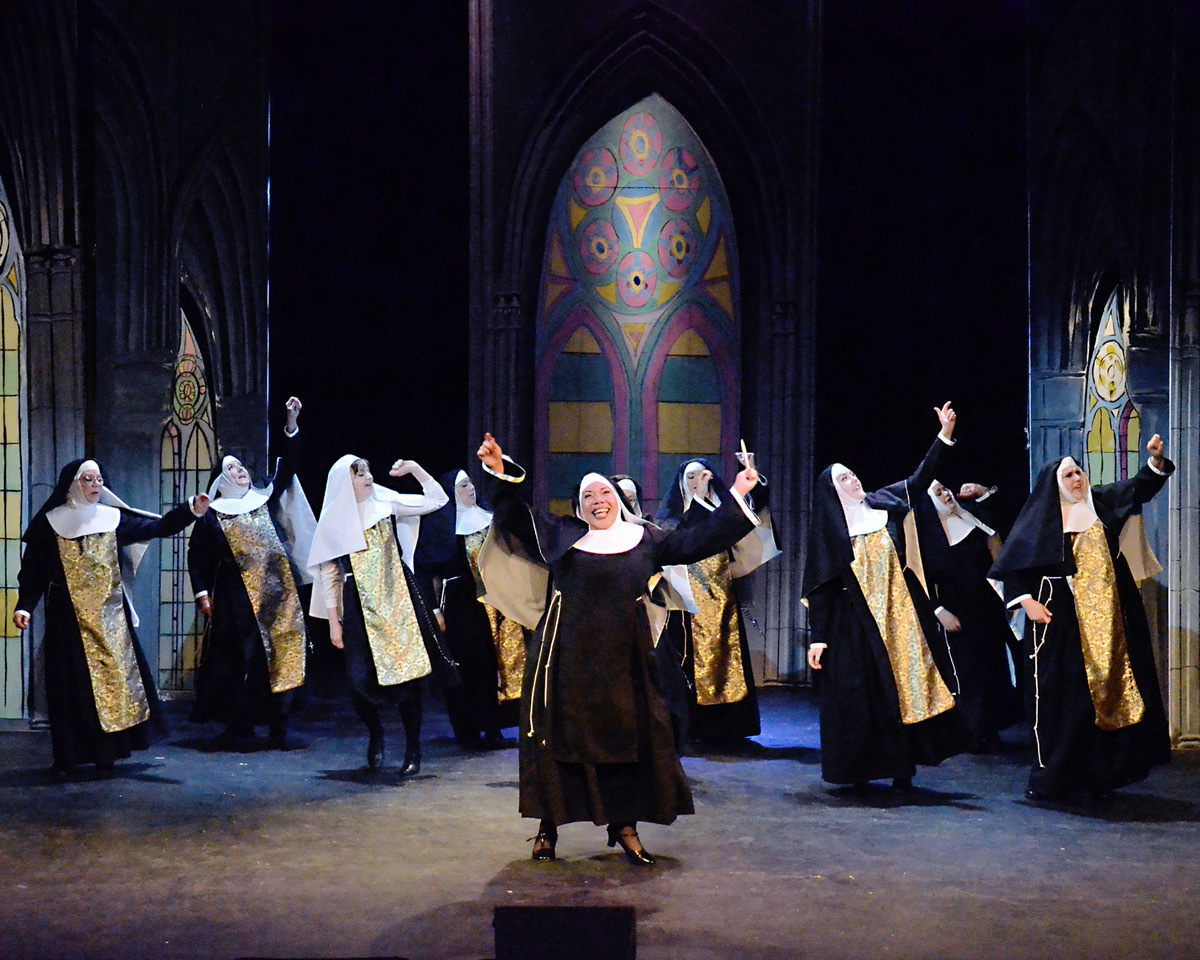 Review: SISTER ACT at Palm Canyon Theatre 