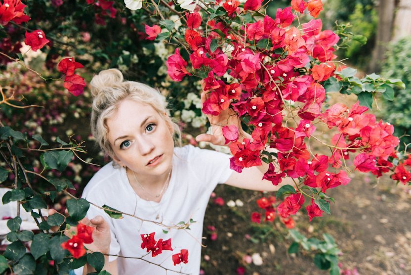 Interview: SPRING AWAKENING Alum, Emily Kinney, Talks New Album 'Oh, Jonathan'- Out Aug. 24! Image