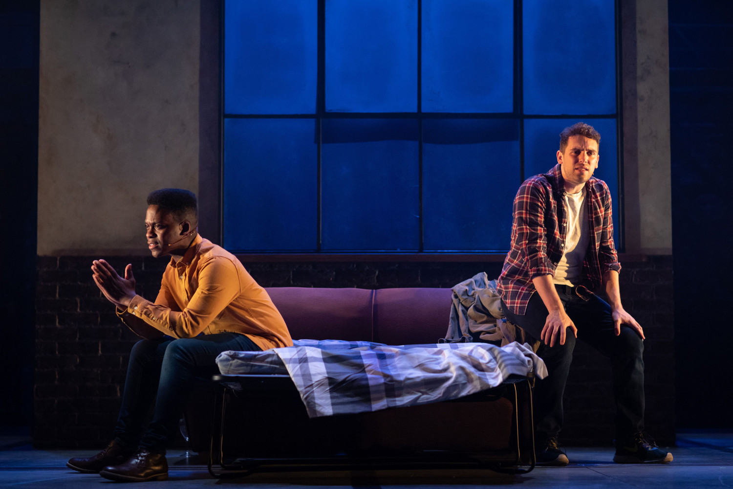 Review: LEAVE TO REMAIN, Lyric Hammersmith Image