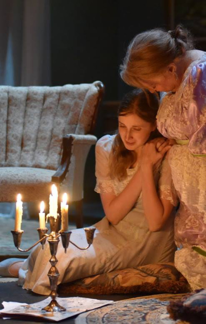 Review: Shattered by THE GLASS MENAGERIE at Brigit St Brigit Theatre Company Image
