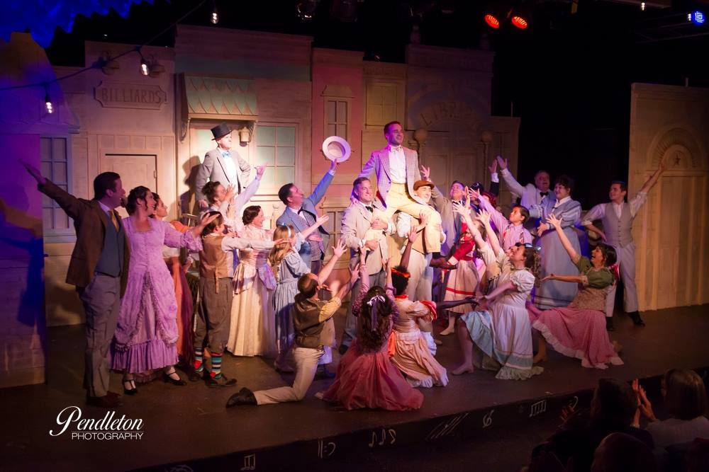 Cast of THE MUSIC MAN