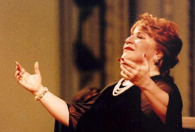Feature: APRILE MILLO revisits ADRIANA LECOUVREUR at Theatro Municipal, Rio De Janeiro Image