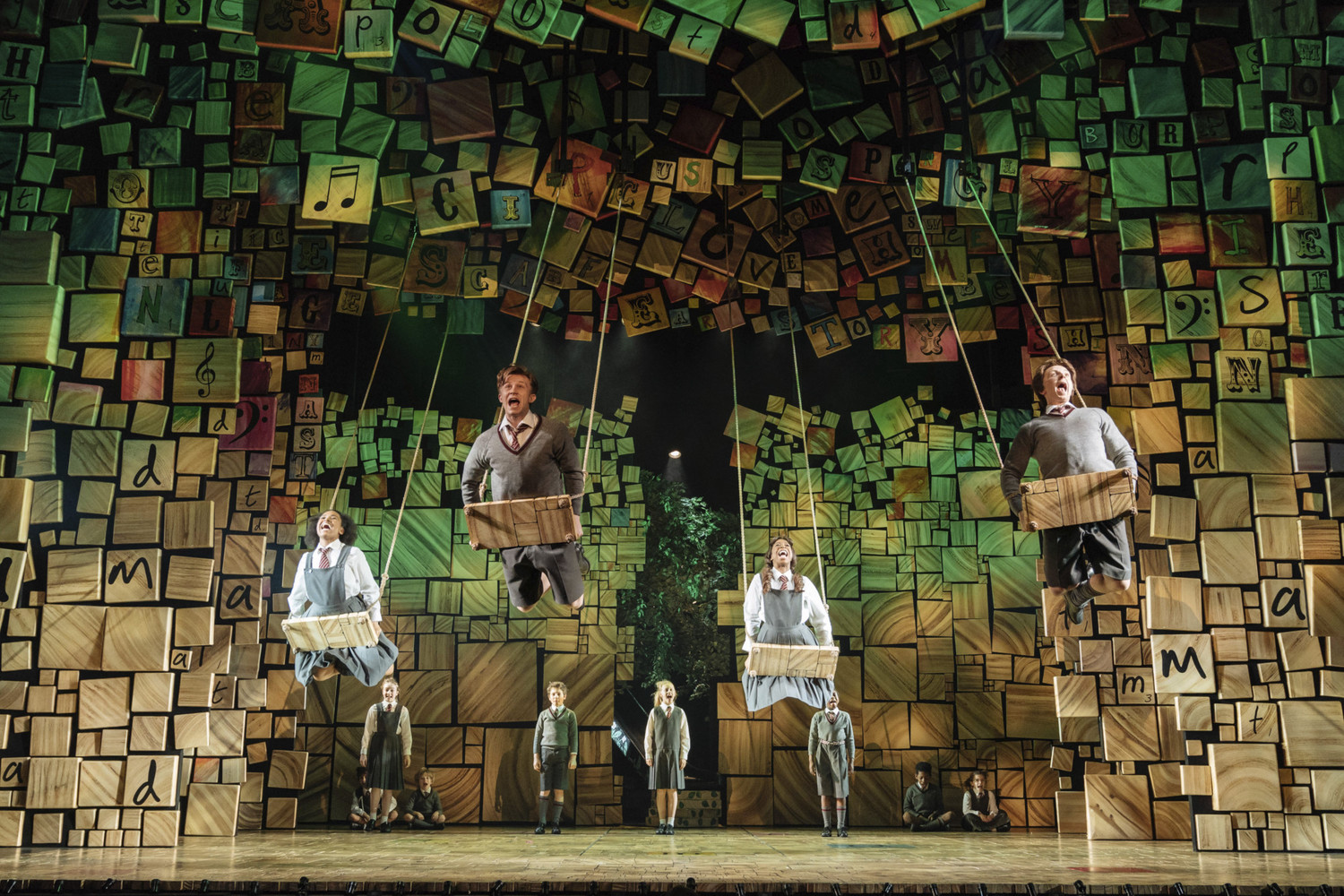 Review: MATILDA THE MUSICAL, Bristol Hippodrome Image