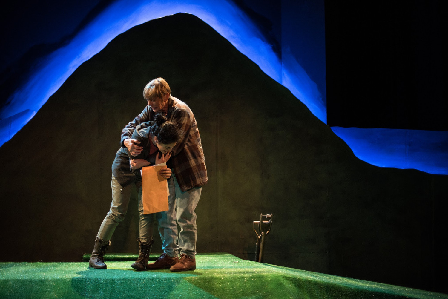 Review: Humanity Shines in a Graveyard in DEAD AND BURIED at Dreamcatchers Repertory Theatre Image