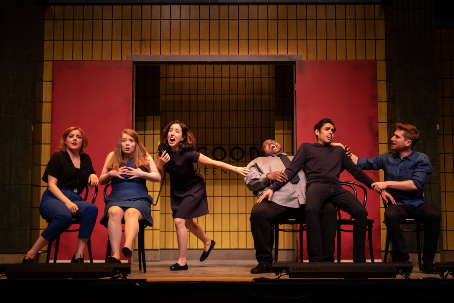 Review: Second City Toronto's Hilarious Ensemble Struts Their Stuff in WALKING ON BOMBSHELLS Image