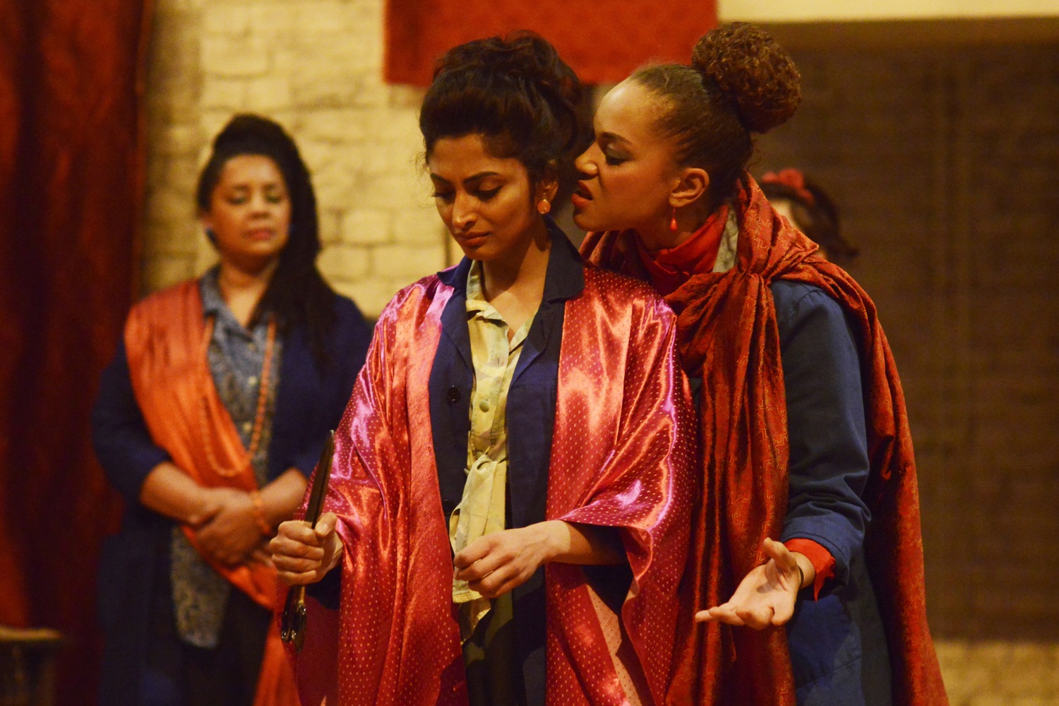 Review: THE CAPTIVE QUEEN, Sam Wanamaker Playhouse Image