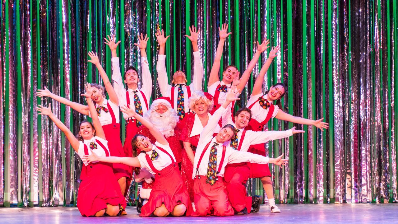 Review: HOLLY JOLLY CHRISTMAS at The Palace Theater 
