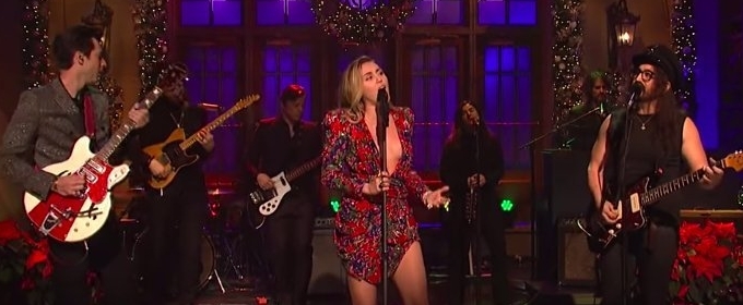 VIDEO: Miley Cyrus Performs '(Happy Xmas) War Is Over' With Sean Ono Lennon and Mark… Video