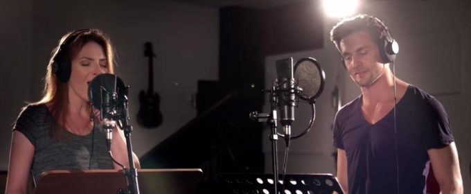 VIDEO: Willemijn Verkaik und Alexander Klaws Singen 'Unchained Melody' aus GHOST… Video