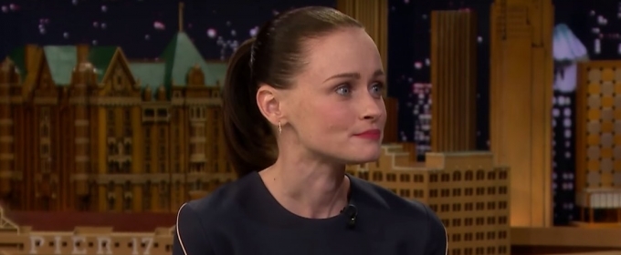 Films Et Séries Tv Avec Alexis Bledel VIDEO: Alexis Bledel Reveals Sisterhood of the Traveling Pants 3 is in