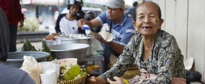 VIDEO: Watch the Trailer for Netflix's New Nine-Part Series STREET FOOD Video