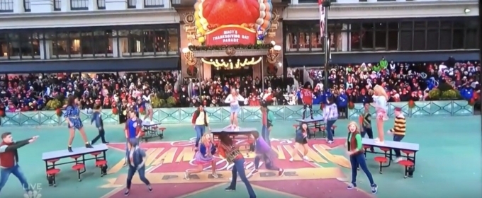 VIDEO: MEAN GIRLS Perform 'Fearless' on the Parade Video