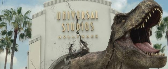 VIDEO: JURASSIC WORLD's Dinosaur Invades Universal in New Ad Video