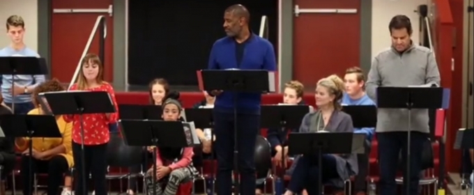 VIDEO: 5th Avenue Theatre Presents New Holiday Production Of ANNIE Video
