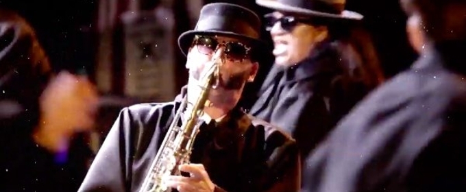 Watch the Show Trailer For DEAD DOG IN A SUITCASE (AND OTHER LOVE SONGS) Video
