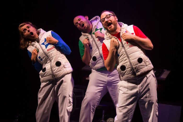 Review: THE STAR SEEKERS, National Theatre Image