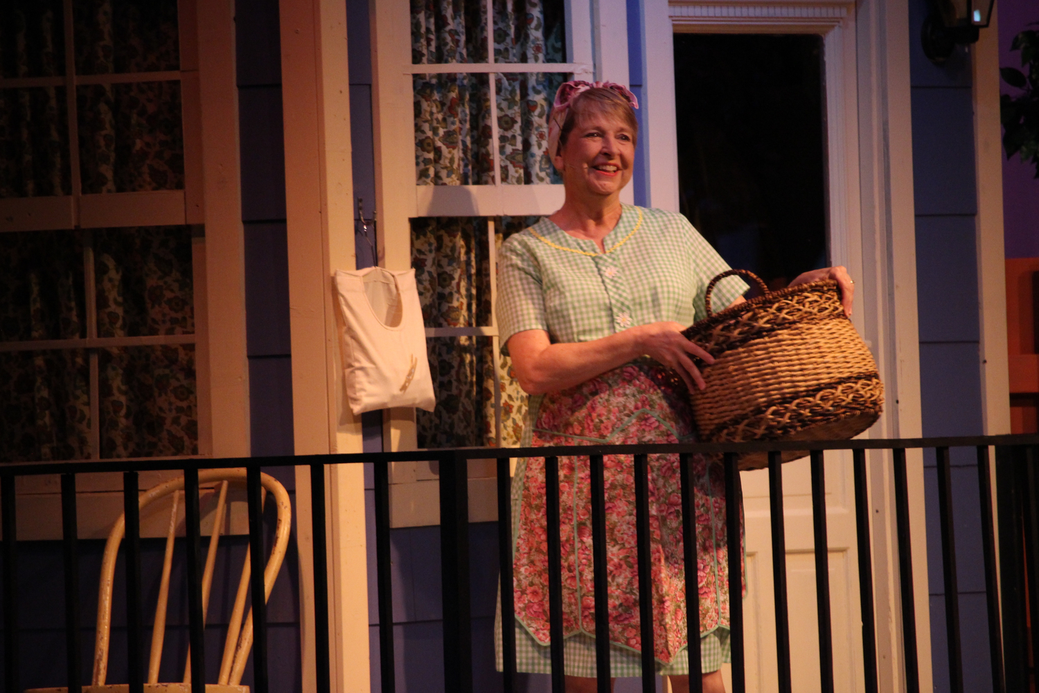 Review: HILDA'S YARD at The Lofte Theatre is a Good Place to Hang Out Image